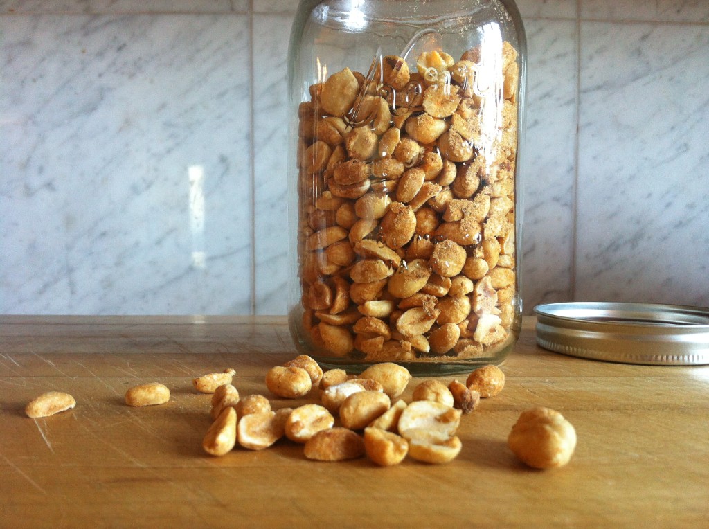 Peanuts whole